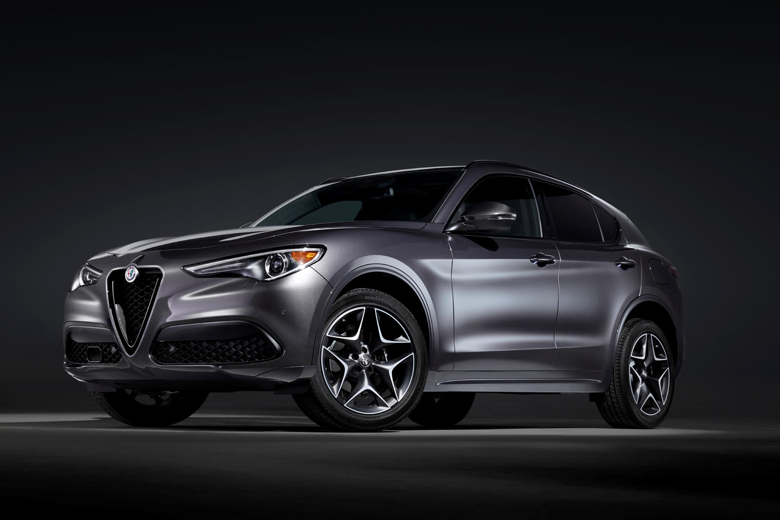 Alfa Romeo Stelvio Features